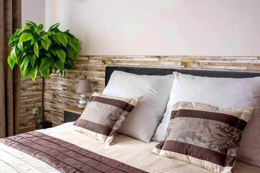 Ap. Olimpia 1 Pok. 2 Osoby, Downtown, Free Parking Apartment Krakow Poland